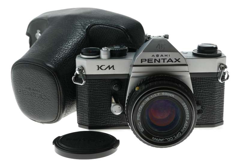 Pentax KM 35mm Film SLR Camera SMC M 1:1.7 50mm in Case