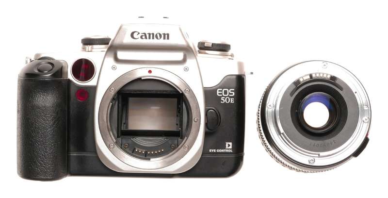 Canon EOS 50E 35mm SLR film camera Zoom lens EF 28-105mm - Canon
