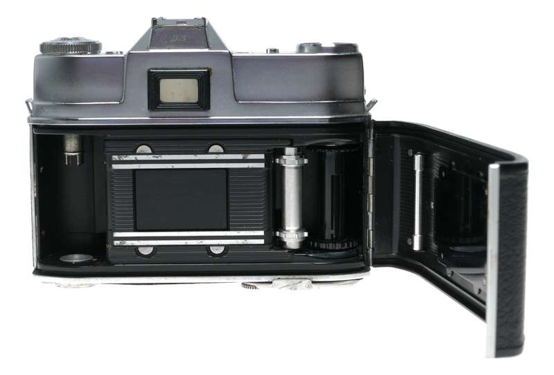 Kodak Retina Reflex III SLR vintage film camera Xenar 2.8/50mm lens