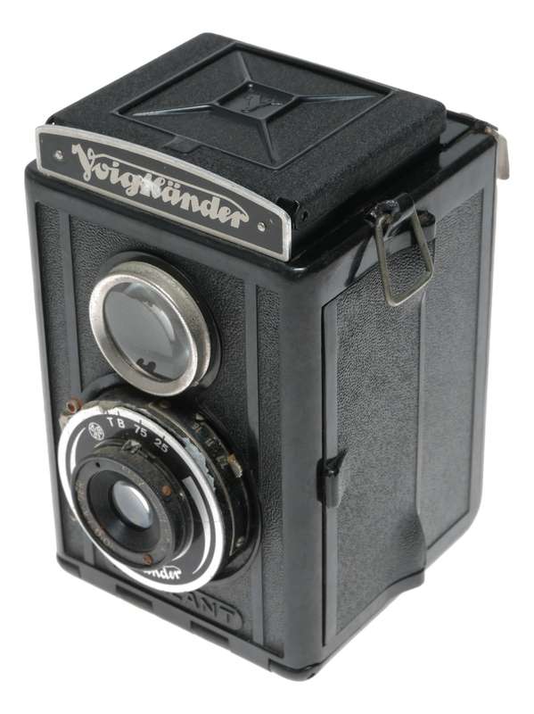 Voigtlander Brilliant TLR 120 vintage film camera bakelite