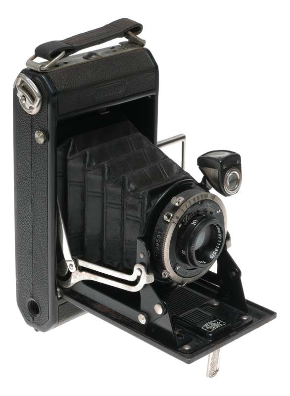 Zeiss Ikon Ikonta Folding camera 120 film vintage Tessar 4.5/80mm lens
