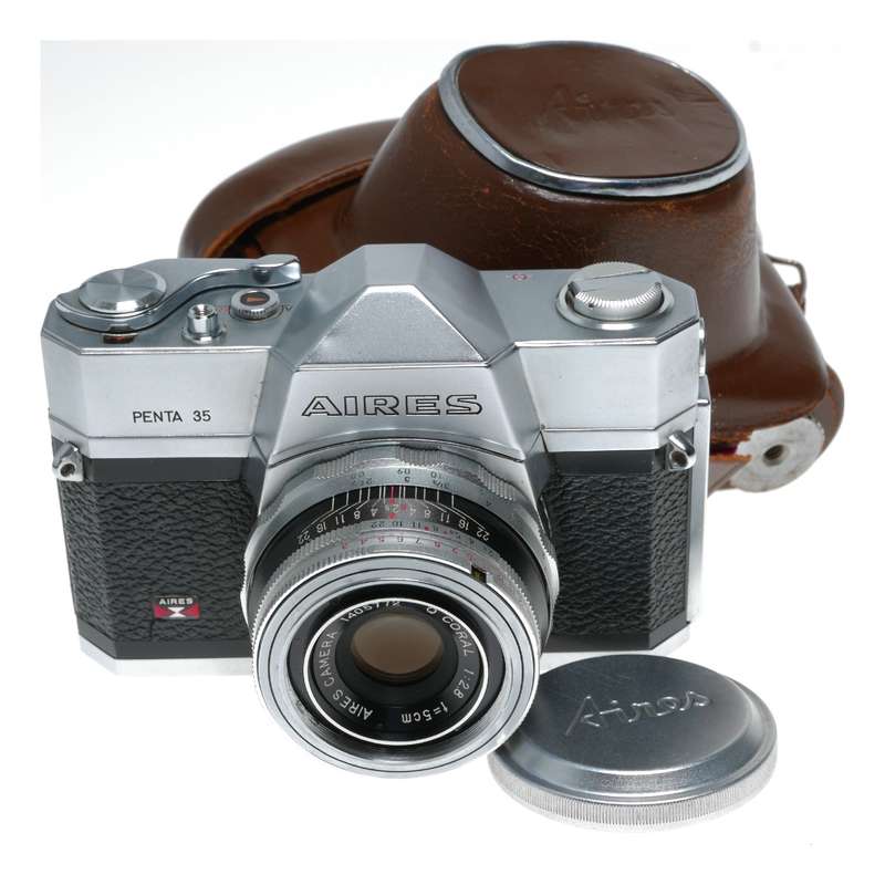 Aires Penta 35 film camera Q Coral 2.8 f=5cm case and cap film
