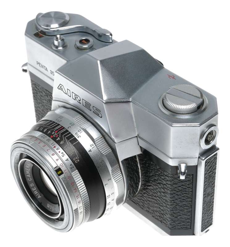Aires Penta 35 film camera Q Coral 2.8 f=5cm case and cap film
