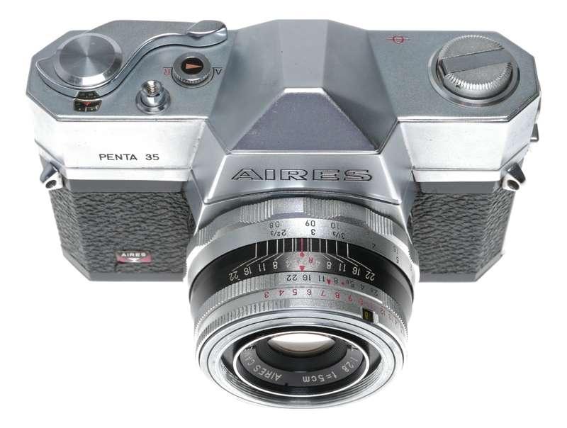 Aires Penta 35 film camera Q Coral 2.8 f=5cm case and cap film