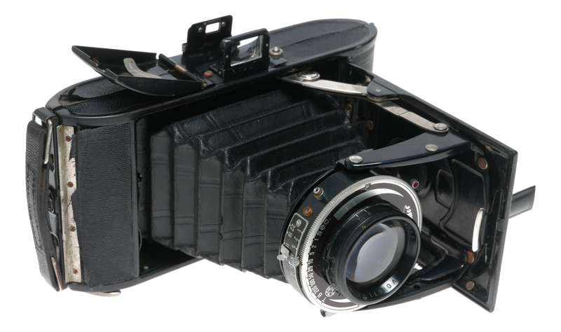 Voigtlander Bessa Medium format film camera 3.5/105mm Skopar