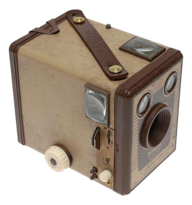 Model F kodak Brownie 6-20 with flash contacts square box camera
