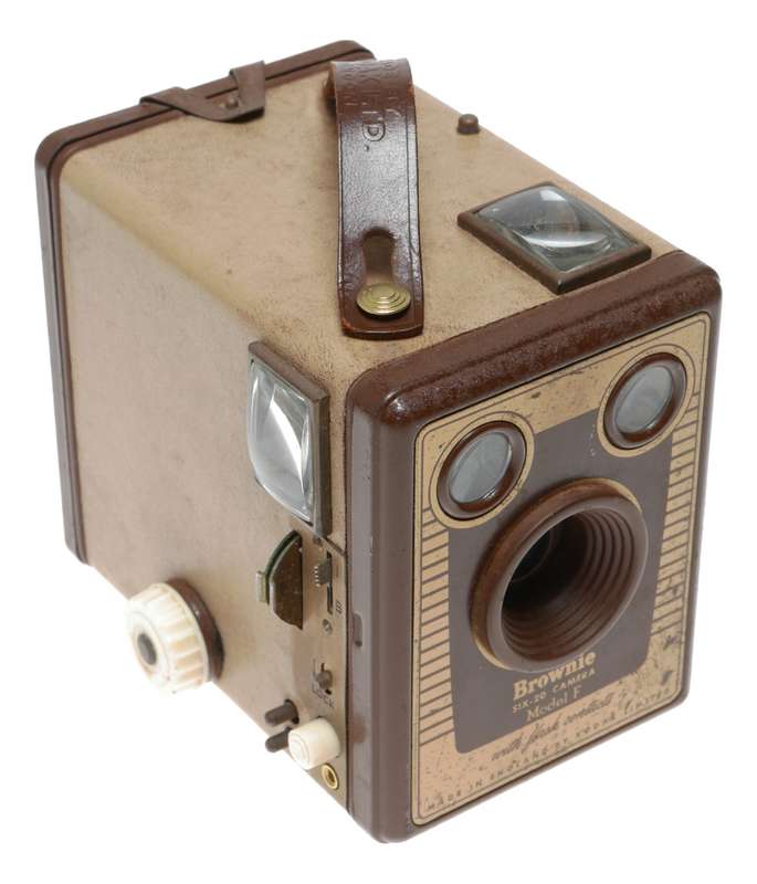 Model F kodak Brownie 6-20 with flash contacts square box camera