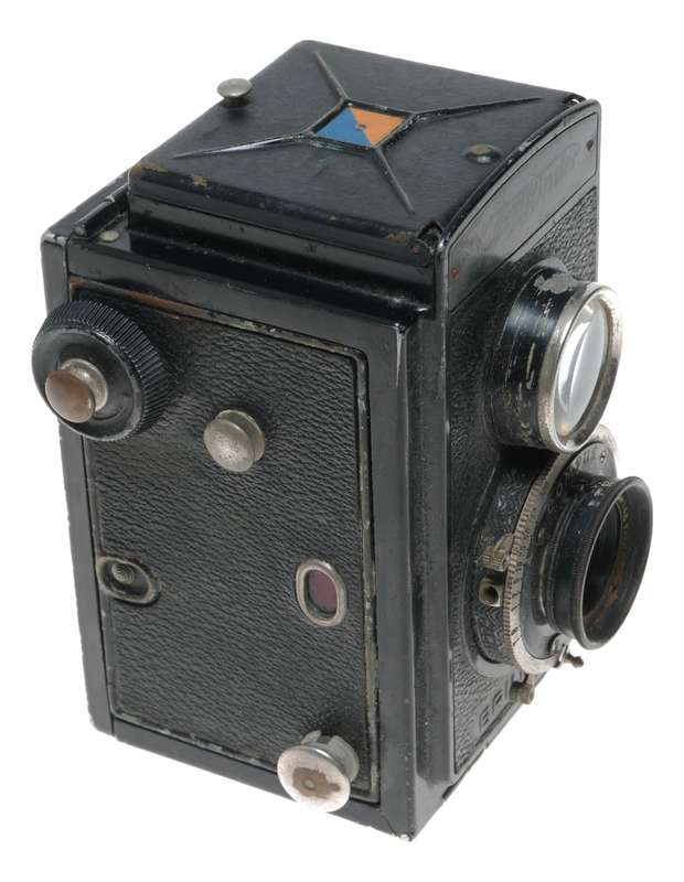 Voigtlander Brilliant TLR 120 vintage film camera Skopar
