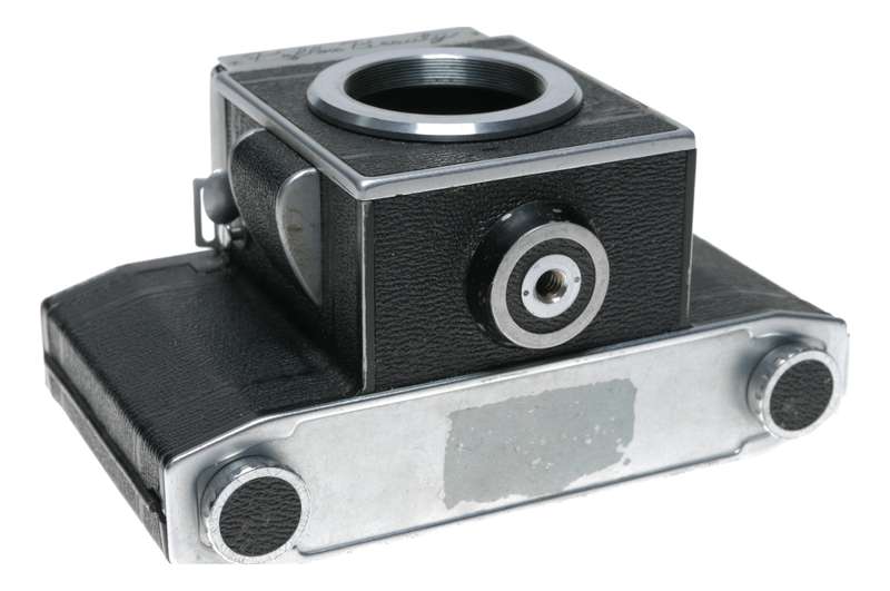 Reflex Beauty Medium format film camera body only WLF