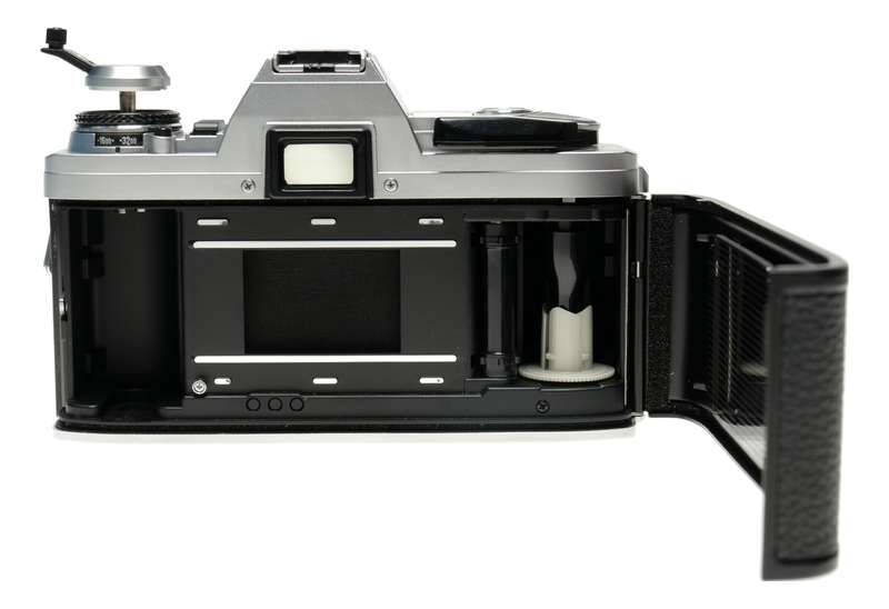 Minolta X-300 SLR vintage film camera MD Rokkor-X 50mm 1.7 set