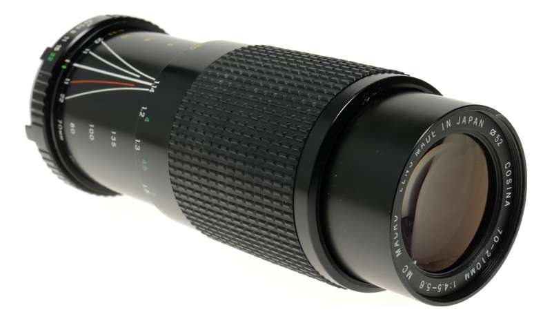 Cosina 70-210mm 1:4.5-5.6 MC Macro Zoom vintage lens