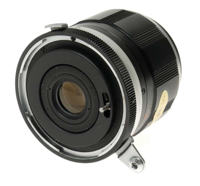 Miranda SLR Vintage lens Auto 1:2.8 f=28mm Wide angle optics
