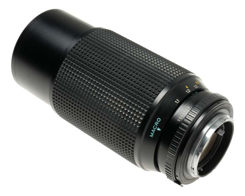 Minolta MD Zoom 70-210mm 1:4 SLR retro vintage optics