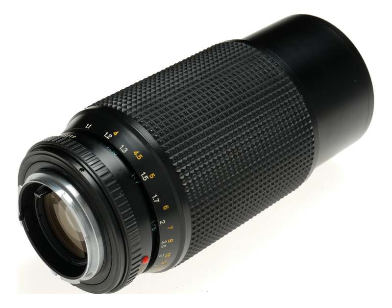 Minolta MD Zoom 70-210mm 1:4 SLR retro vintage optics