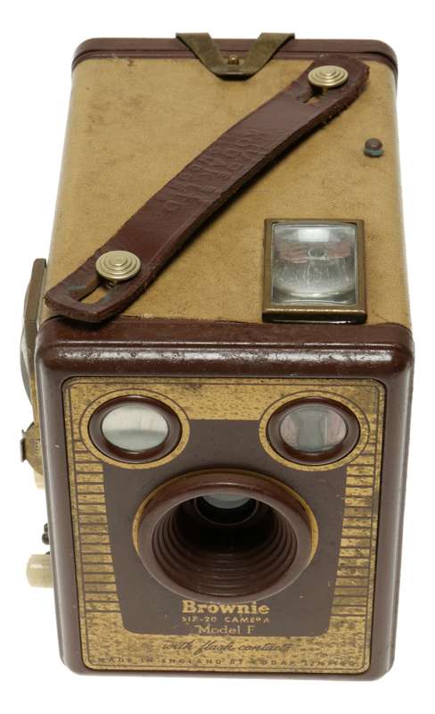 Brownie Six-20 Camera Model F with flash contact Kodak