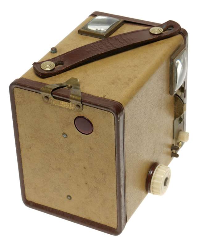 Brownie Six-20 Camera Model F with flash contact Kodak