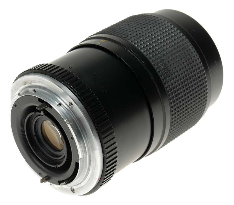 Yashica lens MC Zoom 35-70mm 1:3.5-4.5 CX mount filter cap