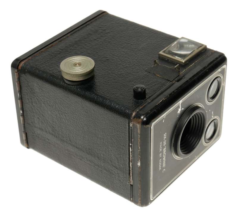 Six-20 Brownie C antique medium format box camera Kodak