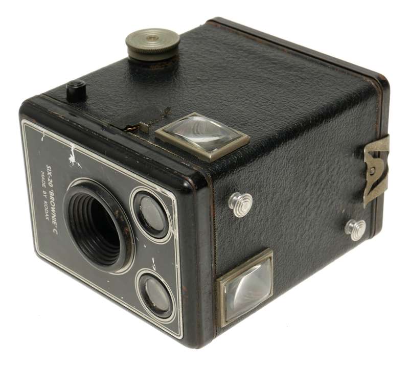 Six-20 Brownie C antique medium format box camera Kodak