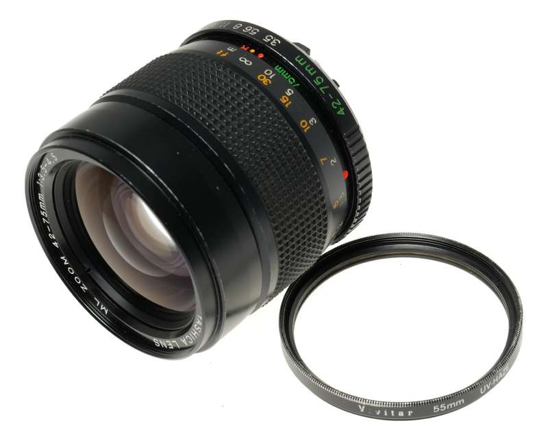 Yashica lens ML Zoom 42-75mm 1:3.5-4.5 SLR vintage film lens