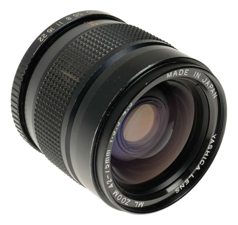 Yashica lens ML Zoom 42-75mm 1:3.5-4.5 SLR vintage film lens