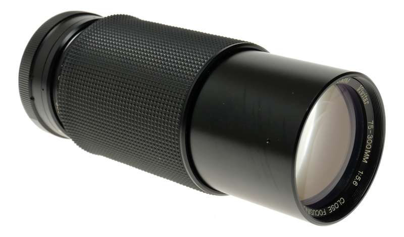 Vivitar 75-300mm 1:5.6 MC Close Focussing Zoom lens vintage M/MD
