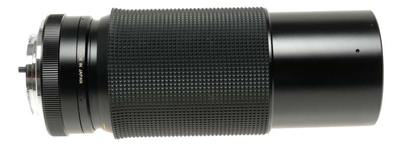 Vivitar 75-300mm 1:5.6 MC Close Focussing Zoom lens vintage M/MD