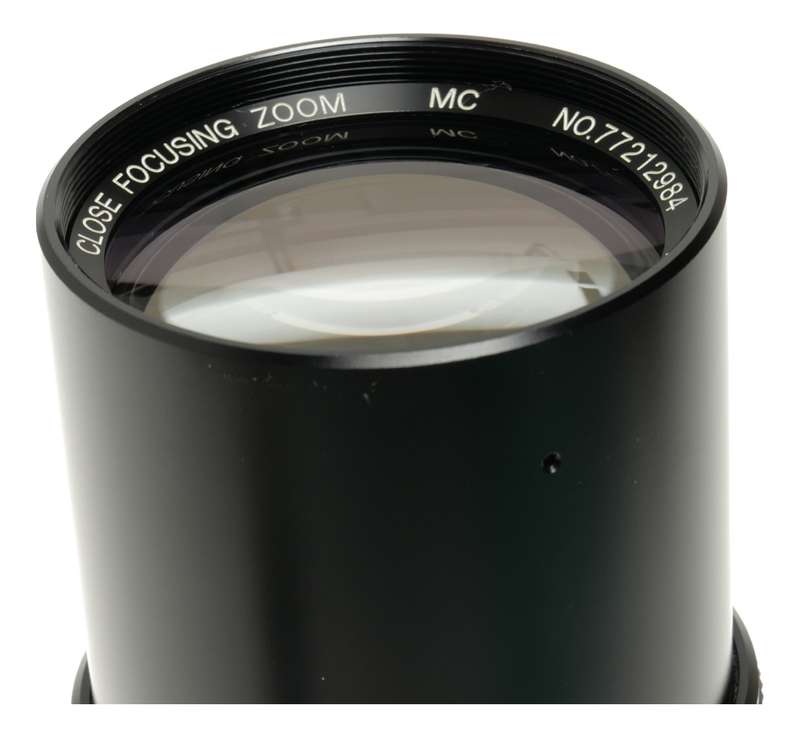 Vivitar 75-300mm 1:5.6 MC Close Focussing Zoom lens vintage M/MD