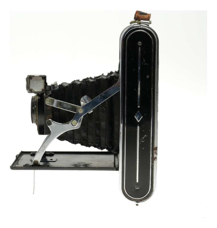 Coronet Folding bellows vintage film camera 100mm f/6.3 lens