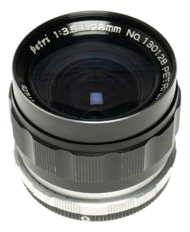 Petri 3.5/28mm Wide Angle f=28mm SLR vintage film lens