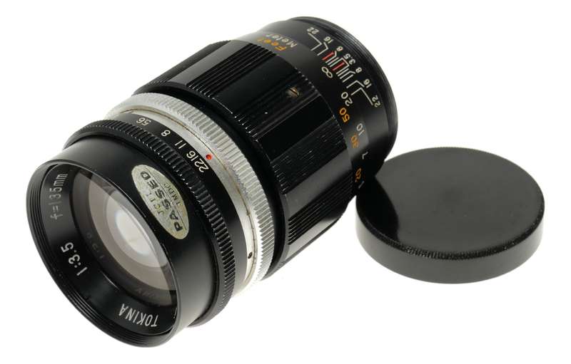 Tokina 1:3.5 f=135mm Tokyo 48mm screw mount vintage lens