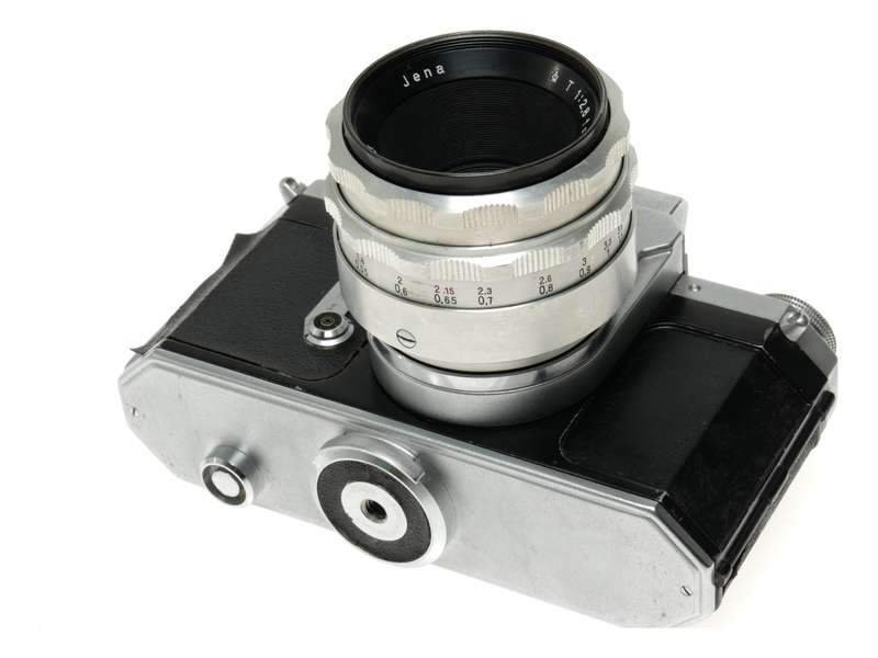 Edixa 35mm SLR film camera Jena 2.8/50mm prime lens