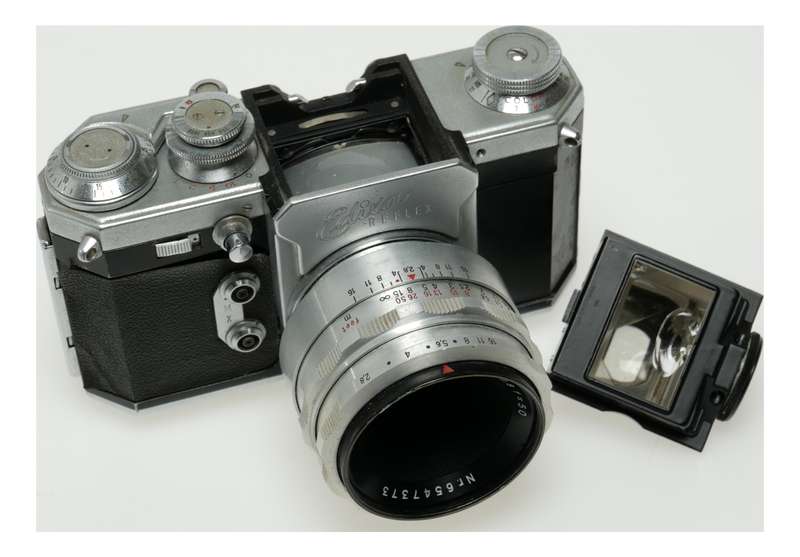 Edixa 35mm SLR film camera Jena 2.8/50mm prime lens