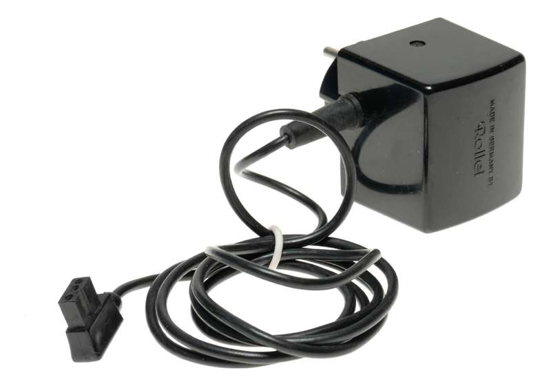Rollei Charger E50 E55 E22C E27C vintage camera black plug