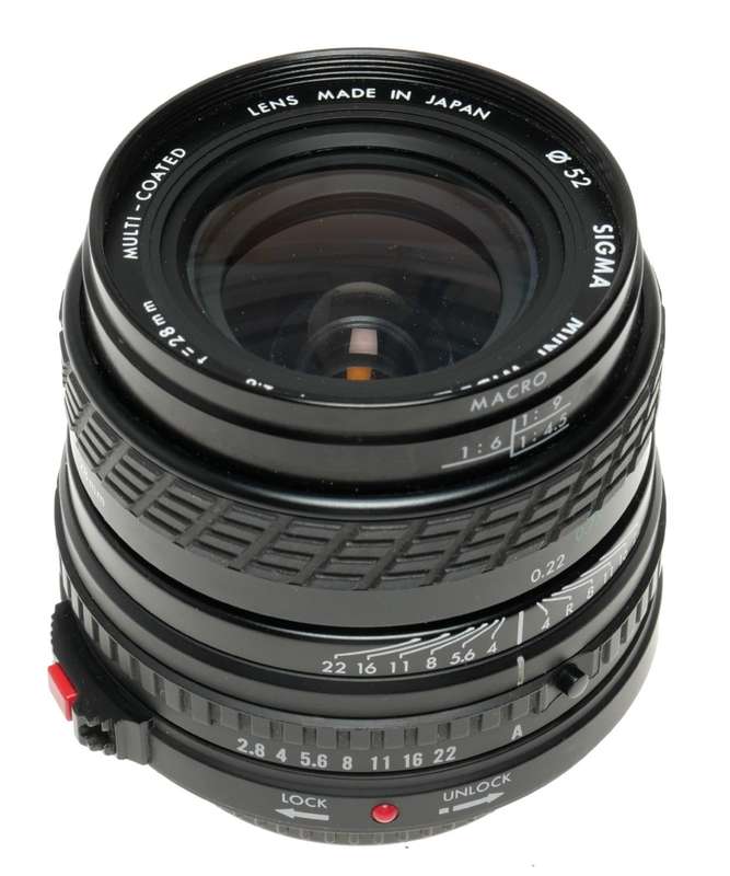 Sigma Mini-Wide II SLR camera lens FD mount 2.8/28 mm wide angle