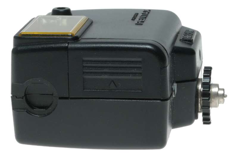 Pentax AF130P Autofocus Hot Shoe Compact 110 Camera Flash in Pouch