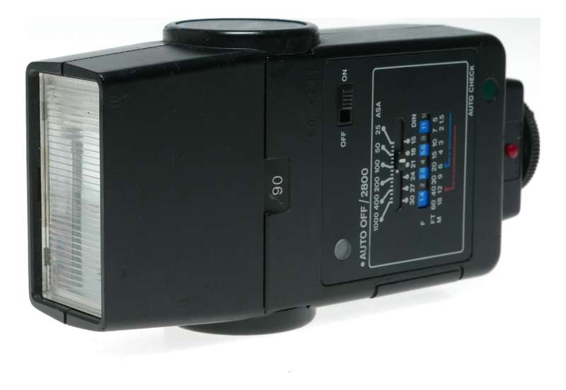 Vivitar Auto Thyristor 2800 Electronic Hot Shoe Swivel Head Camera Flash