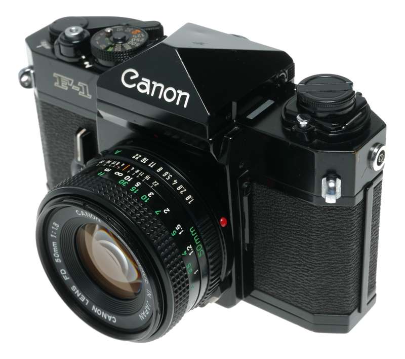 Canon F-1 vintage 35mm film SLR camera 1.8/50 2.8/28 lenses 100-200mm Zoom