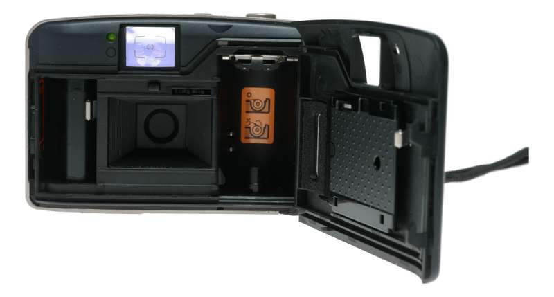 Pentax PC-550 point shoot 35mm film camera original pouch box papers