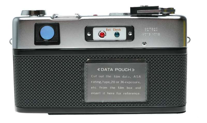 Yashica G Electro 35 film rangefinder camera Yashinon DX 1.7/45mm in original case
