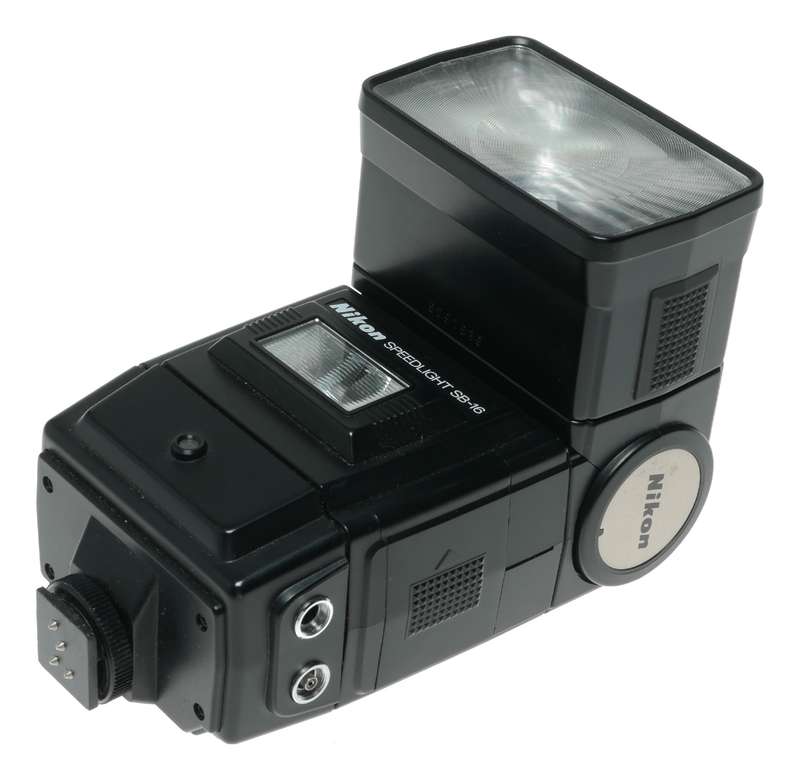 Nikon Speedlite SB-16 shoe mount swivel head camera flash unit