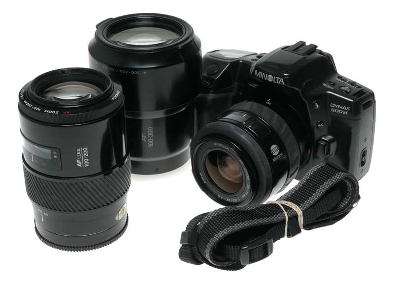 Minolta Dynax 500si 35mm film camera AF Zoom lenses 35-70 100-200 100-300