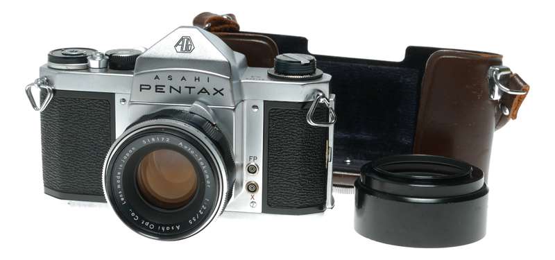 Pentax S3 35mm film SLR camera Auto Takumar 2.5/55 shade hood leather half case