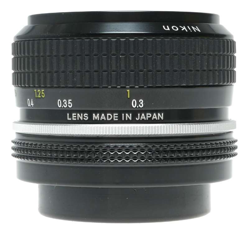 Nikon Ai Nikkor 1:2.8 28mm ultra-wide angle SLR camera lens excellent