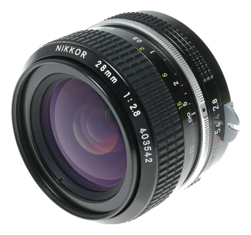 Nikon Ai Nikkor 1:2.8 28mm ultra-wide angle SLR camera lens excellent