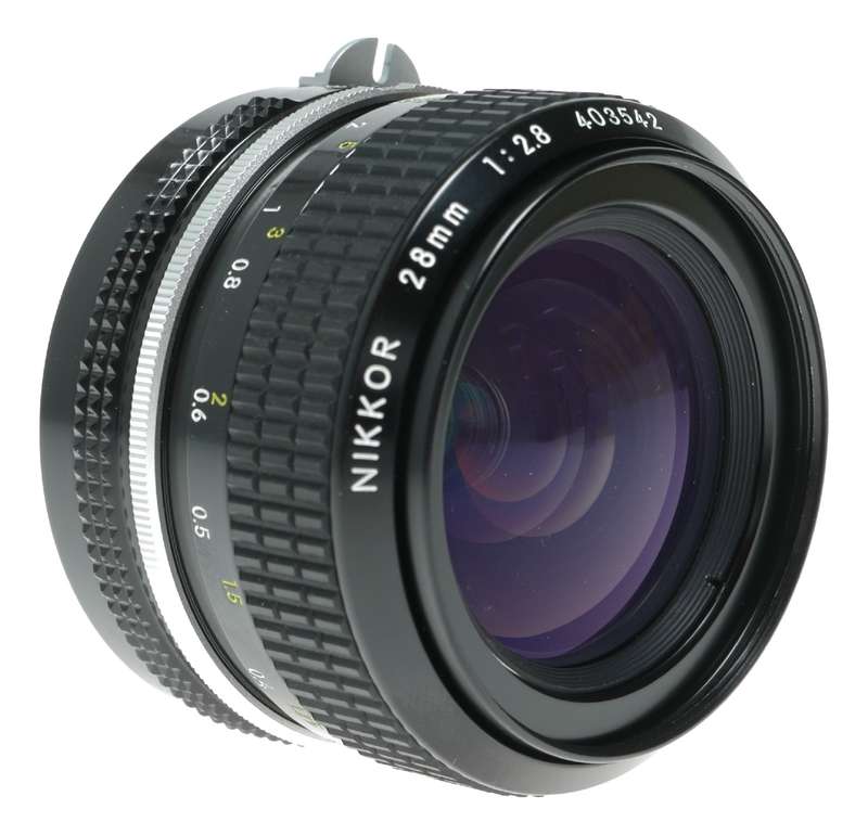Nikon Ai Nikkor 1:2.8 28mm ultra-wide angle SLR camera lens excellent