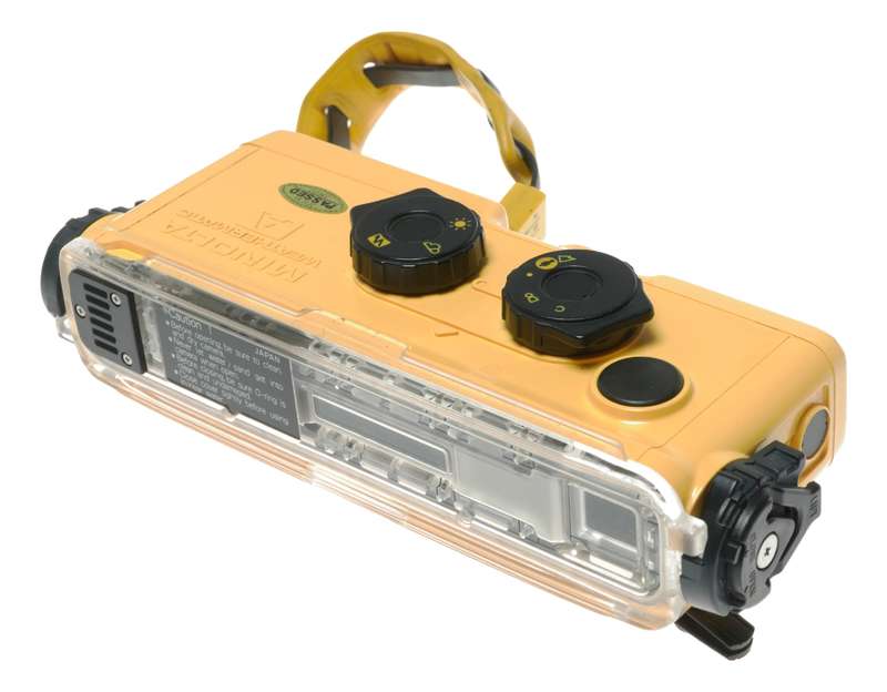 Minolta Weathermatic A watertight 110 film vintage pocket camera