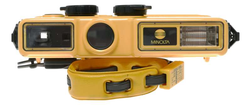 Minolta Weathermatic A watertight 110 film vintage pocket camera