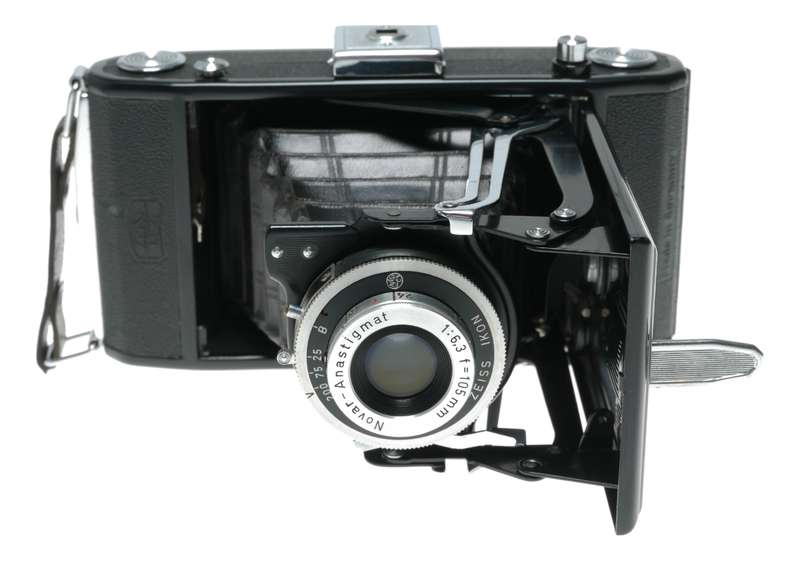 Zeiss Ikon Nettar 515/2 folding 6x9 camera Novar Anastigmat 1:6.3 f=105mm