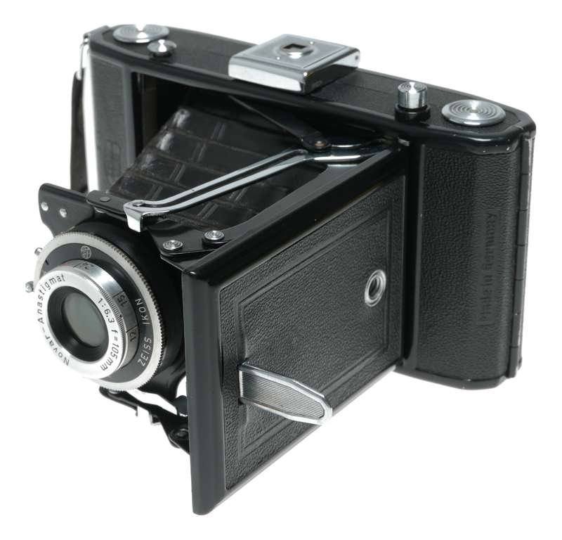 Zeiss Ikon Nettar 515/2 folding 6x9 camera Novar Anastigmat 1:6.3 f=105mm